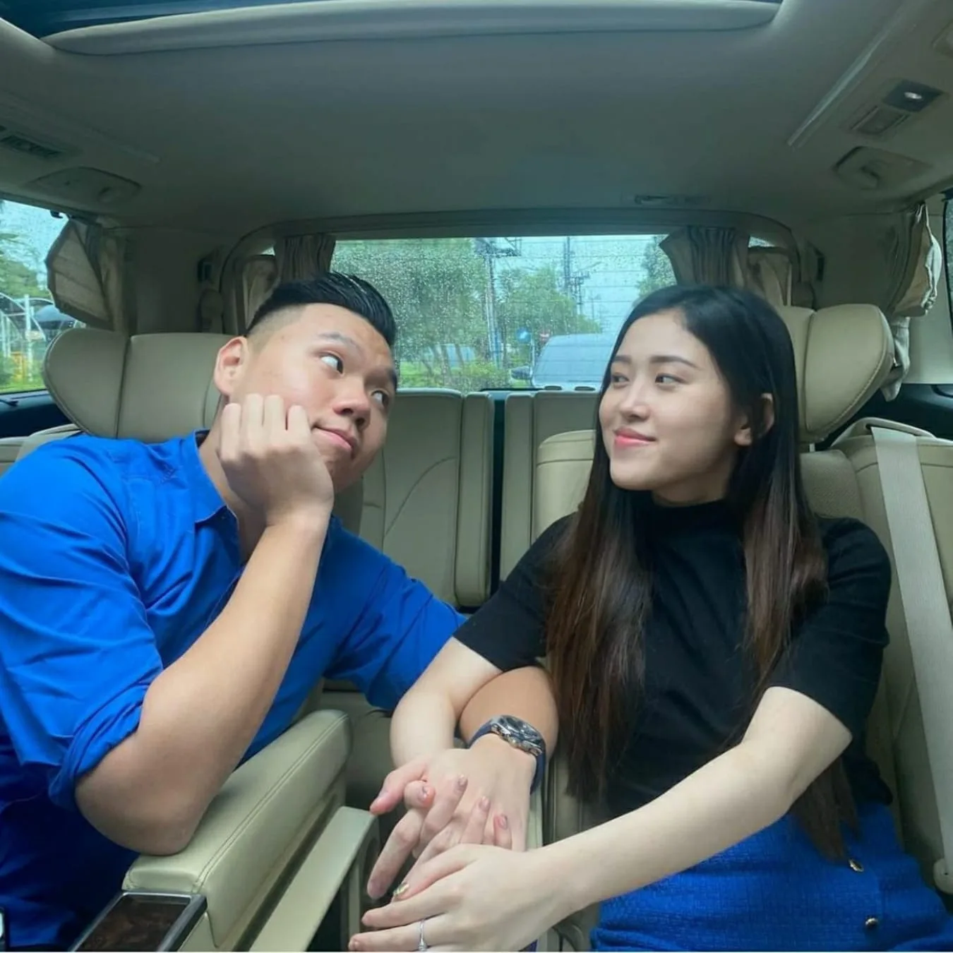 Rental Mobil Surabaya, Sewa Mobil Terbaik Surabaya 20 rental-mobil-surabaya-sewa-avanza-innova-fortuner-hi-ace-alphard-bus-murah-terbaik-sippo-trans-review (1)
